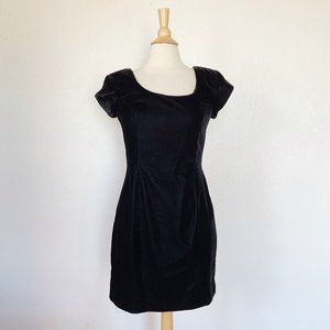 Vintage 90s de laru Solid Black Bow Back Velvet Short Sleeve Sheath Dre…